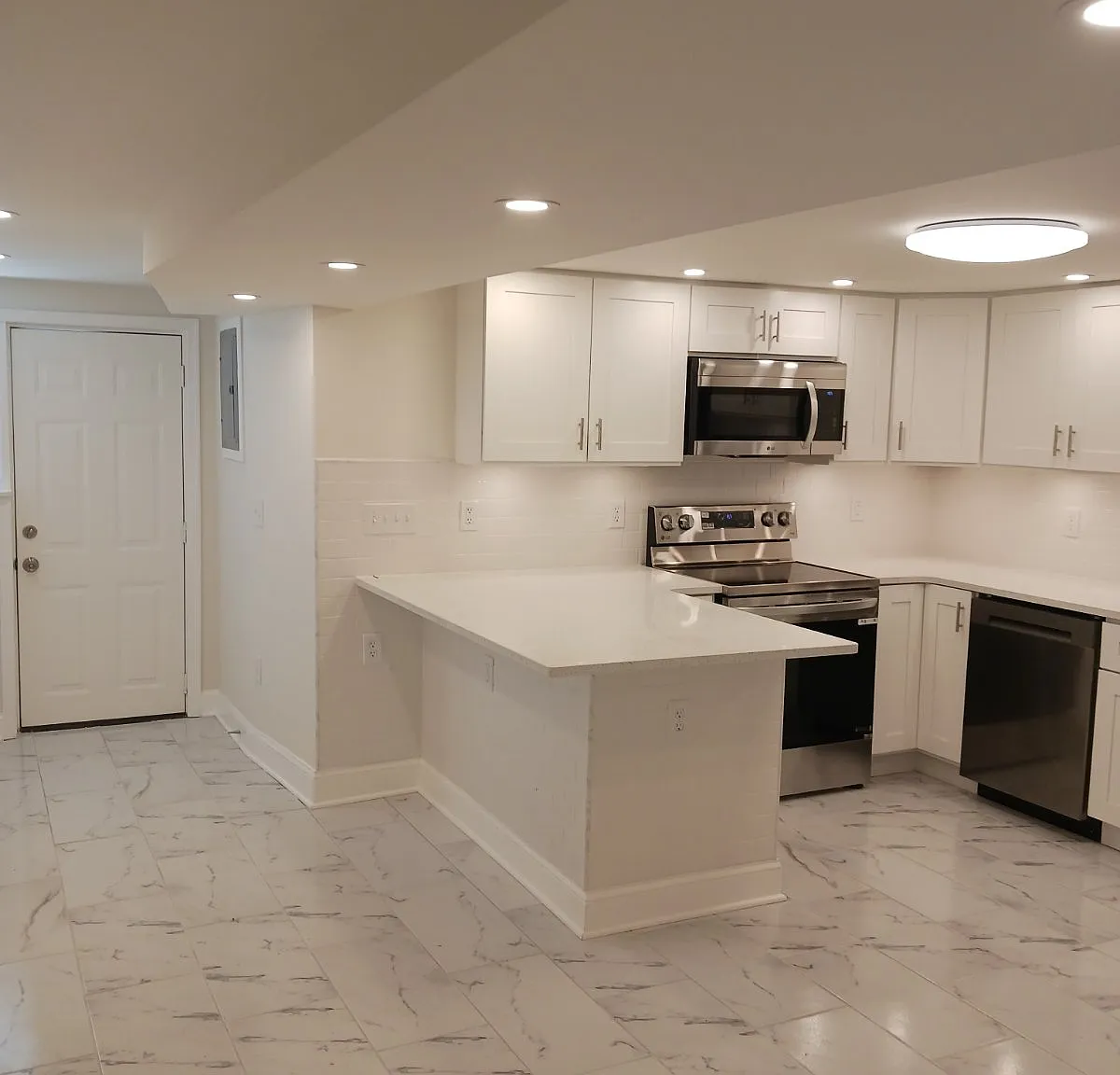2 bed, 1139 sqft, $1,500 — Photo 2