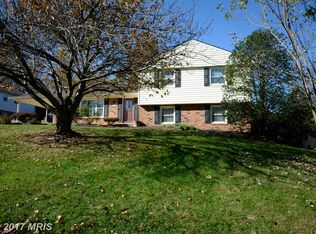 10 Holly View Ct, Olney, MD 20832