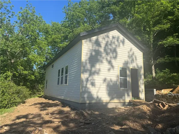 10669 Highway 16, Elkins, AR 72721