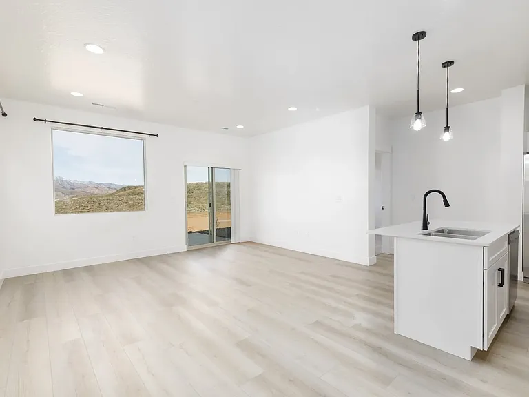 2838 W 500 N — Photo 13