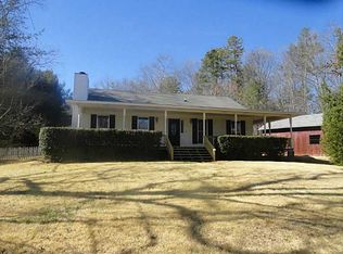 378 Jennys Cove Rd, Cleveland, GA 30528