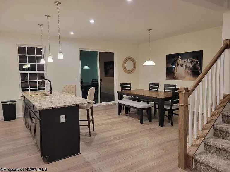 39 Dover Ct — Photo 24