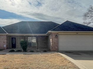3309 Arkansas Dr, Benton, AR 72015