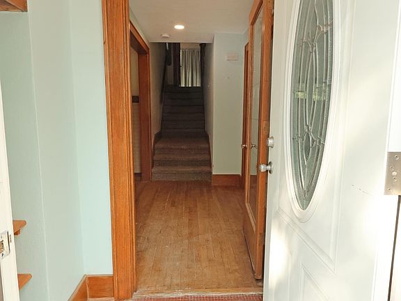 3rd image of 107 Stewart Ave