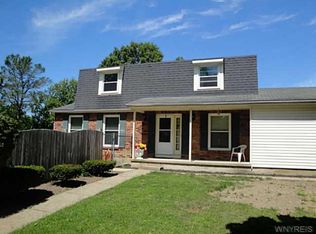 15 Browning Dr, Hamburg, NY