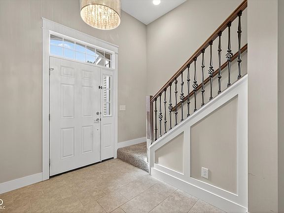 4th image of 3720 W Cheryl Dr
