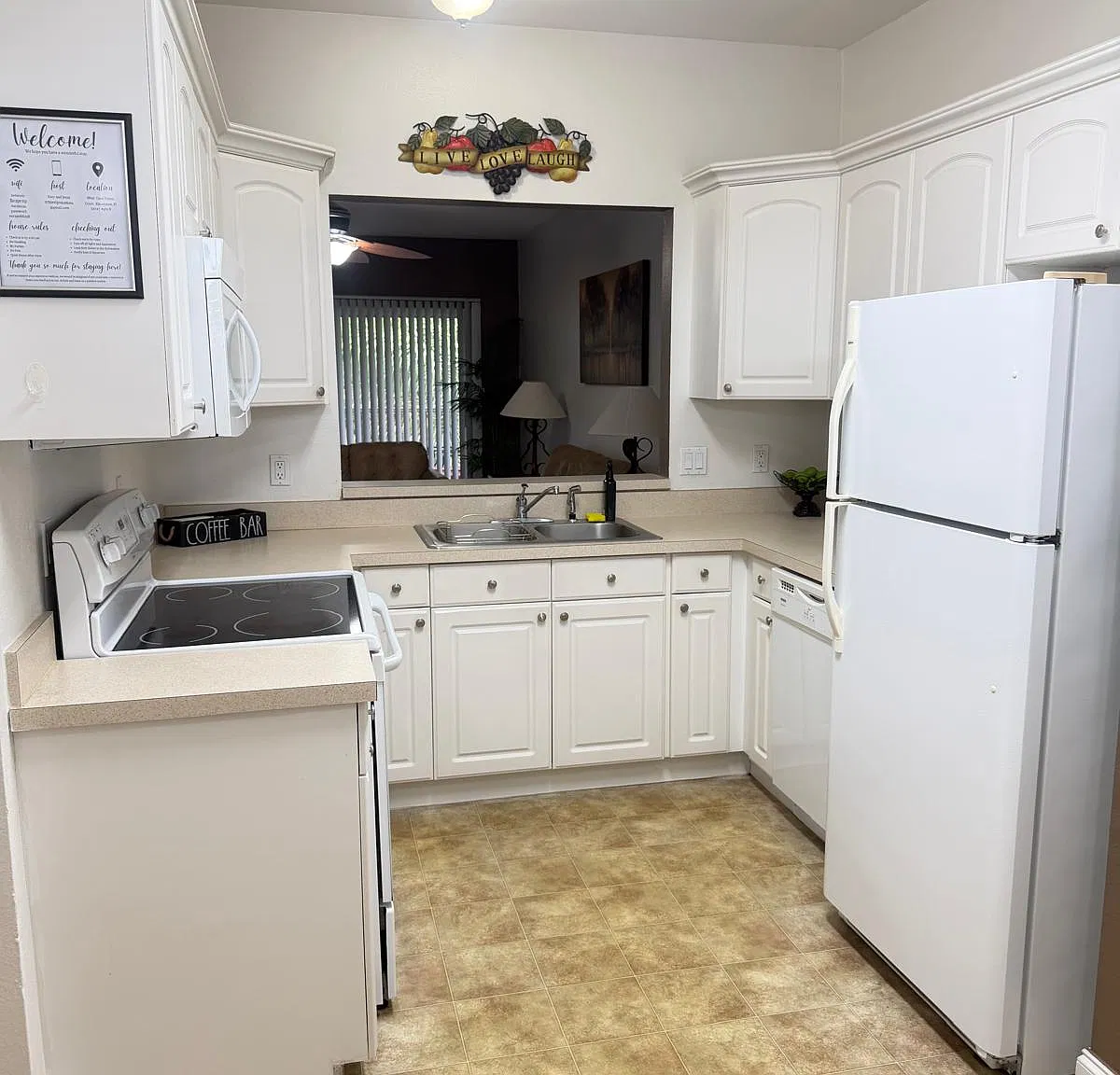 8842 Coral Palms Ct — Photo 3