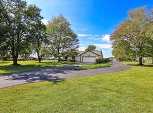 1707 S Farm Road 115, Springfield, MO 65802
