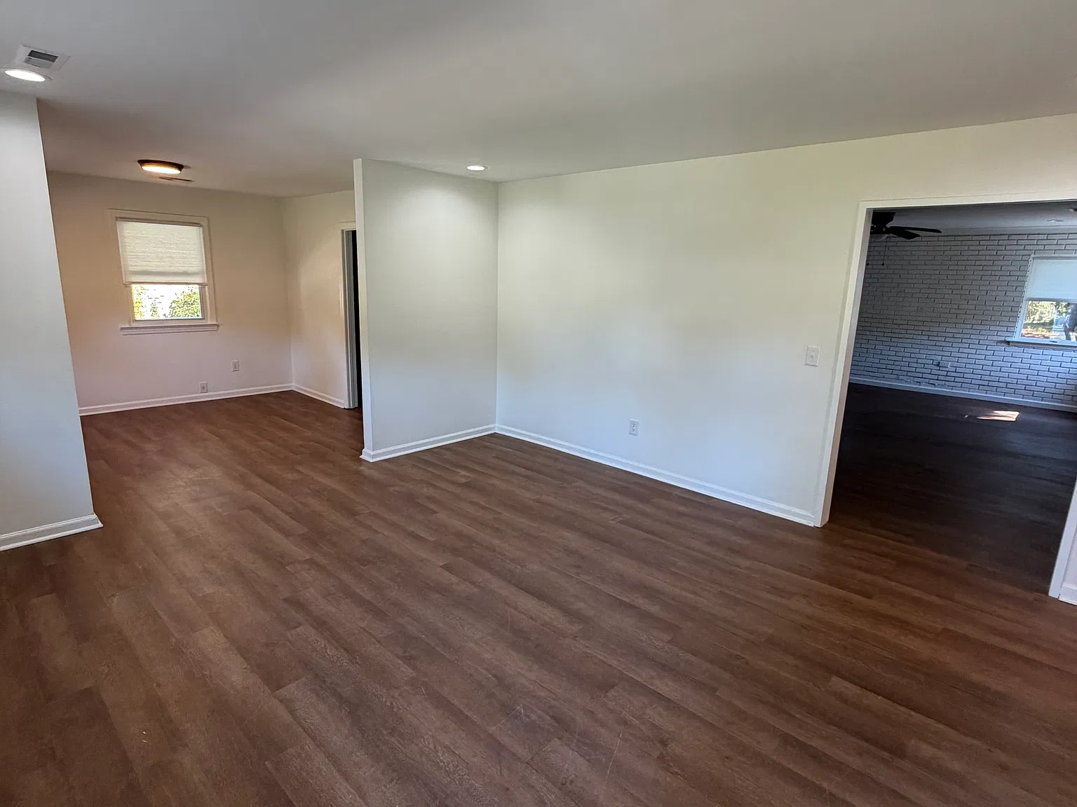 3 bed, 1800 sqft, $2,700 — Photo 4