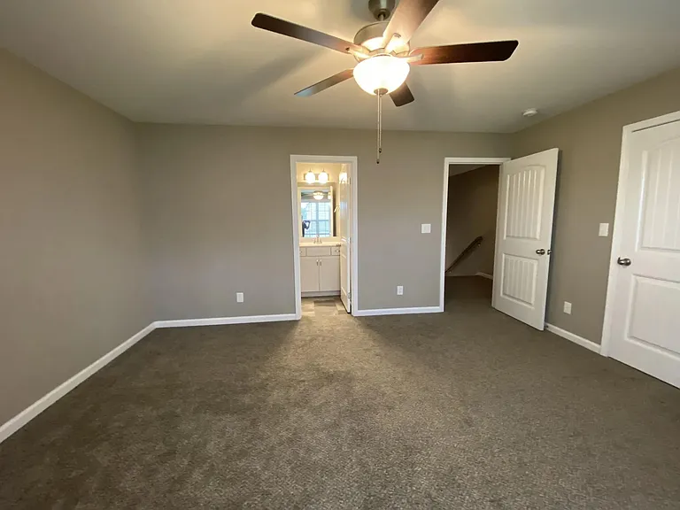 135 Country Ln — Photo 26