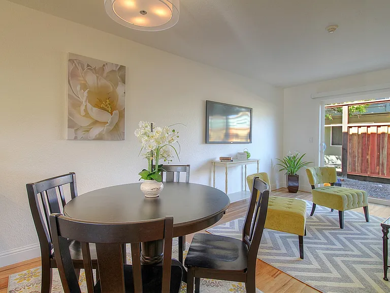 4050 Hoen Ave — Photo 16