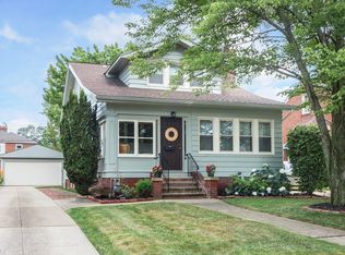 6137 Stanbury Rd, Parma, OH 44129