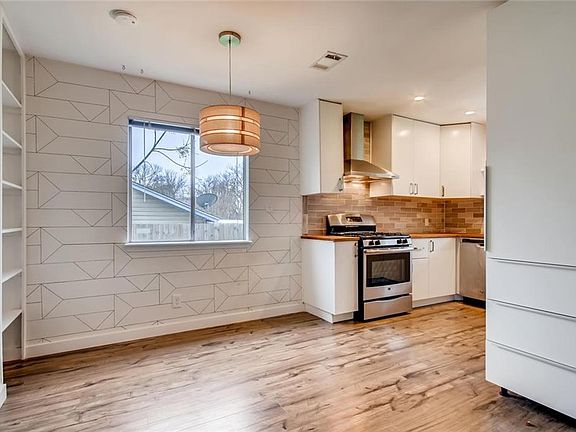 5th image of 9702 Ochiltree Dr