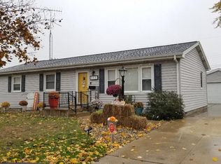 111 Greenwood Dr, La Porte, IN