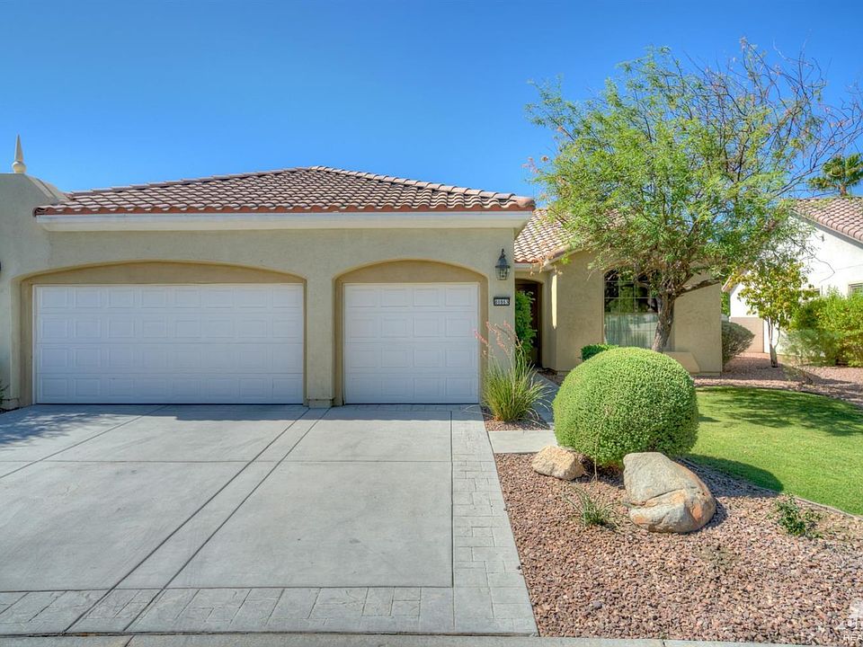 1st image of 80863 Avenida Santa Regina