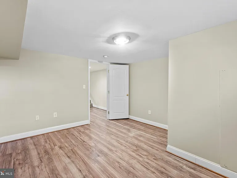 514 N Milton Ave — Photo 25