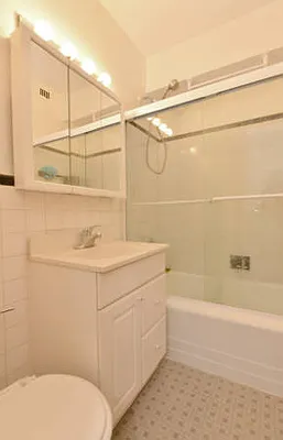 Sold by Living New York | media 7