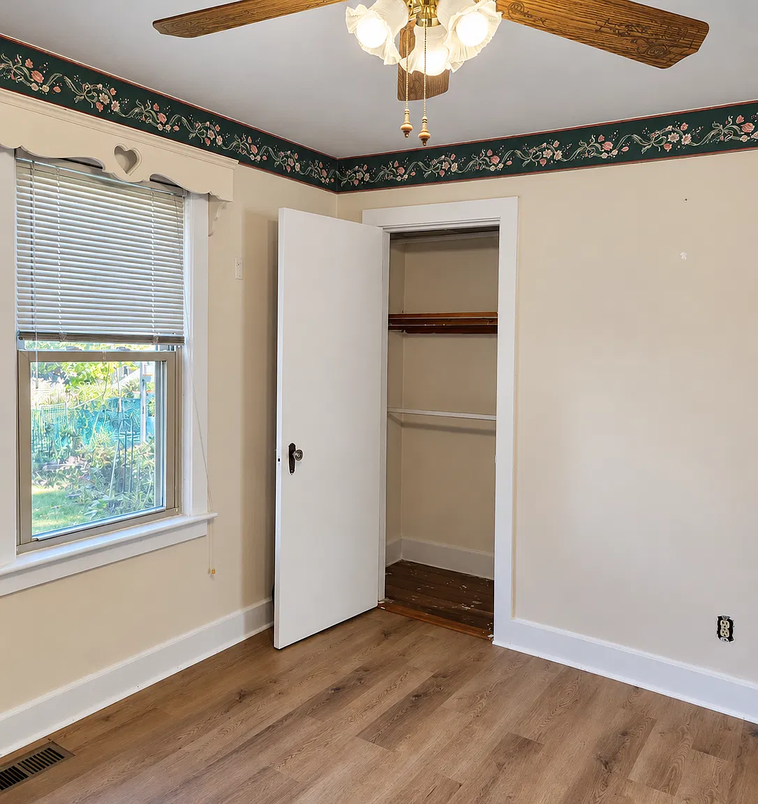 2 bed, 971 sqft, $2,195 — Photo 4