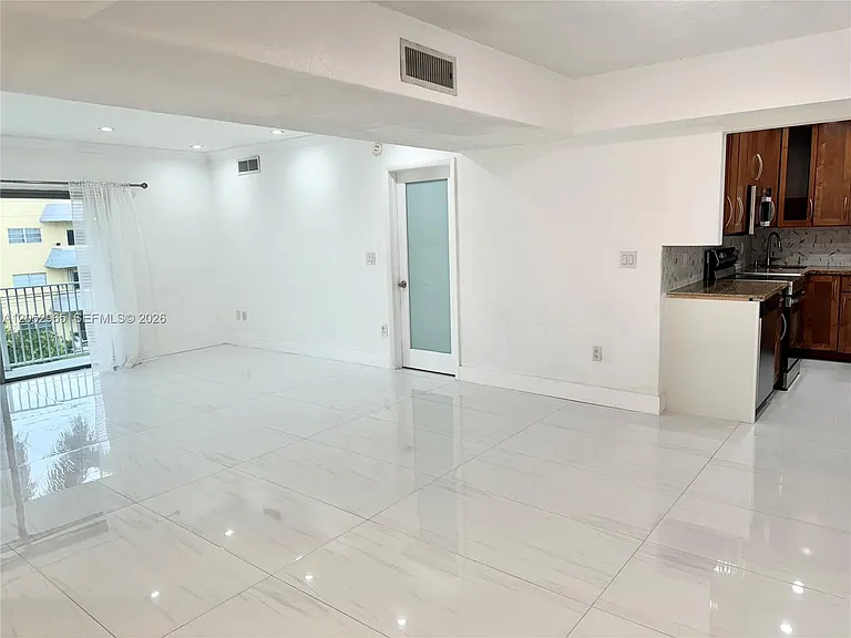 7401 SW 82nd St #303S — Photo 6