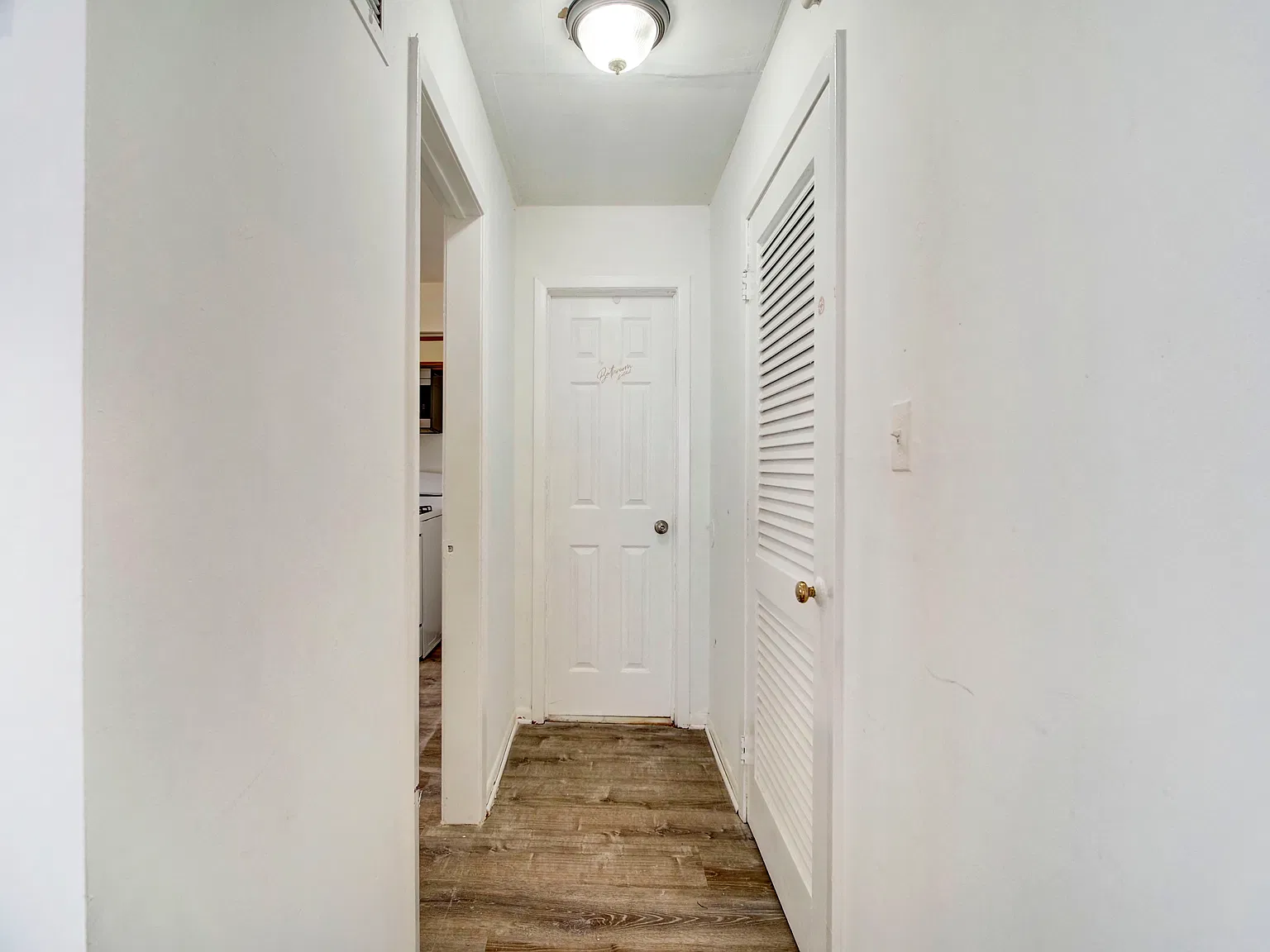 1 bed, $2,300 — Photo 3