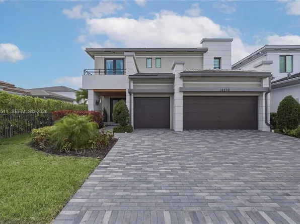 10730 Oceano Way, Pompano Beach, FL 33076