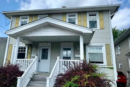 1816 Scarboro St Photo 1