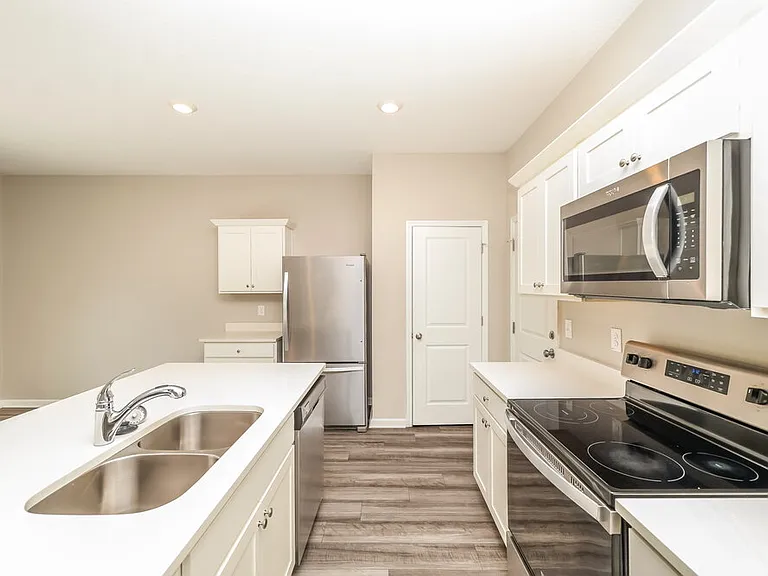2052 Harris Hawk Ave — Photo 8