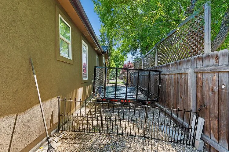 522 E Washakie St — Photo 35