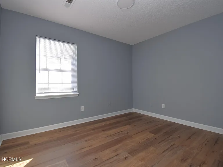 3310 Parkway Ct #B — Photo 14