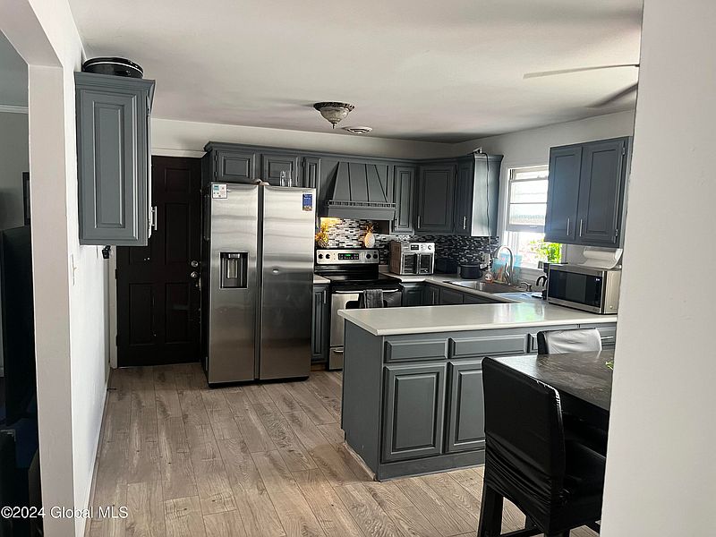 4th image of 181 Whitehall Road