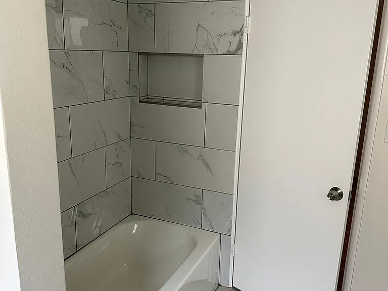 11423 Menlo Ave #A — Photo 11