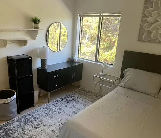 1868 Palisades Dr — Photo 10