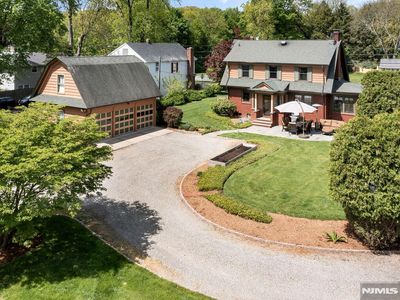 25 Pascack Rd, Park Ridge, NJ, 07656
