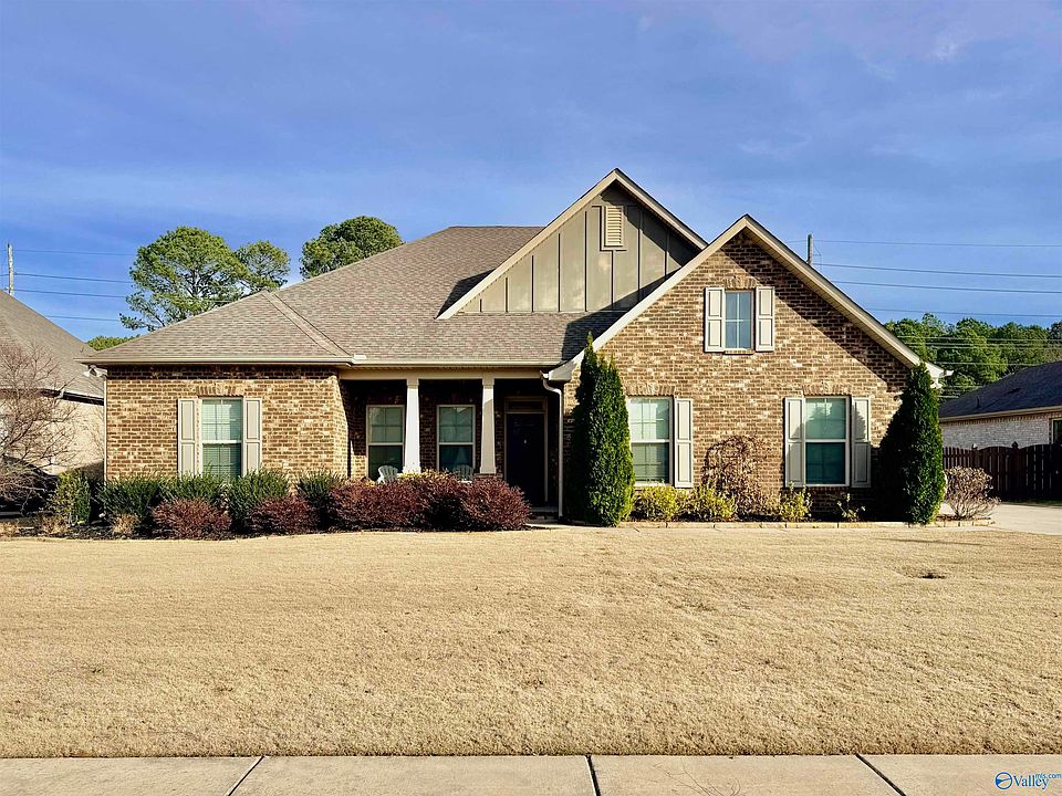 1st image of 17476 Carillon Dr
