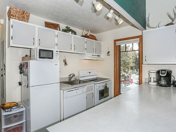 5th image of 800 Columbine Rd Building B