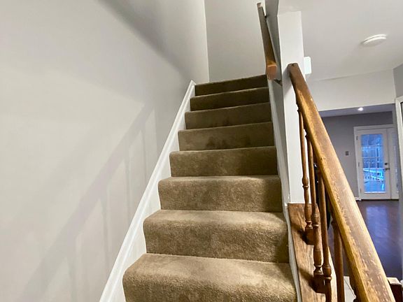 Stairway to Bedrooms