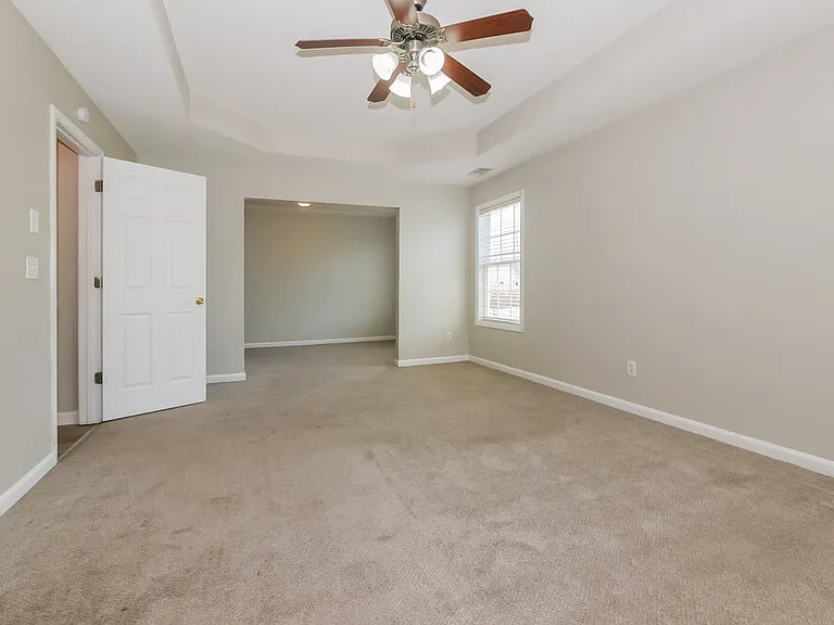 440 The Gables Dr — Photo 12
