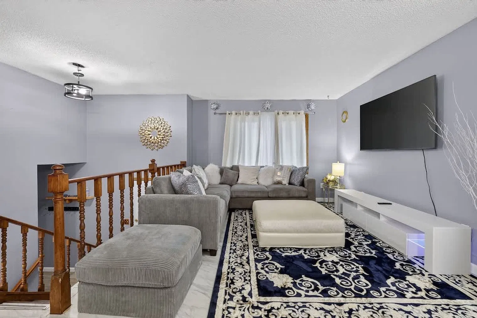 2 bed, 1.0 bath, $5,970 — Photo 2