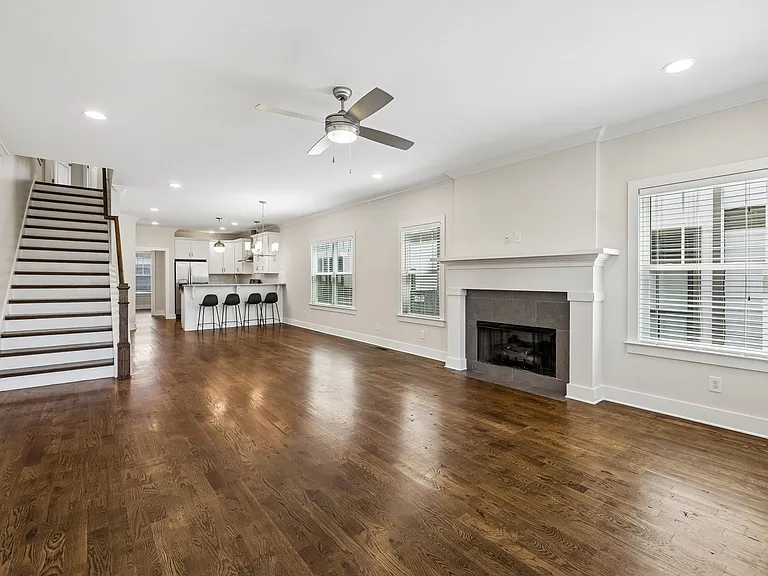 6214 California Ave #A — Photo 4