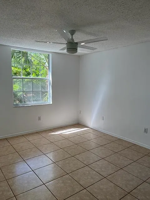 2 bed, 926 sqft, $1,850 — Photo 4