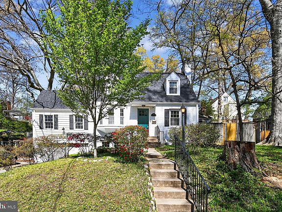 2nd image of 12 Parkside Rd