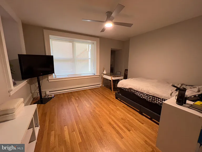 2126 Locust St #1R — Photo 43