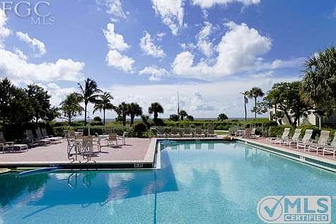 4th image of 937 E Gulf Dr #3A