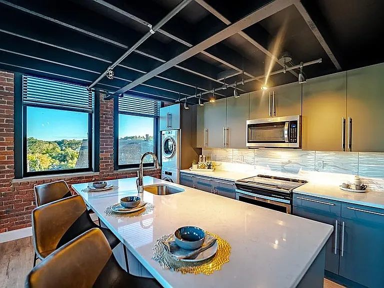 Marbella Lofts — Photo 8