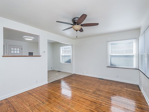 4th image of 523 Leeds Ave