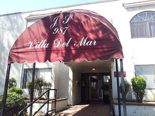 3rd image of 987 E Del Mar Blvd