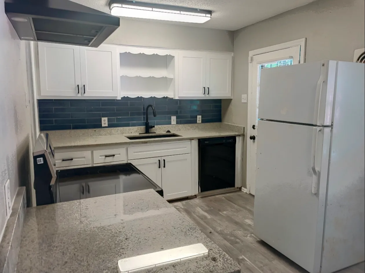 1058 S White Station Rd — Photo 3