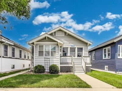 5536 W Warwick Ave, Chicago, IL, 60641