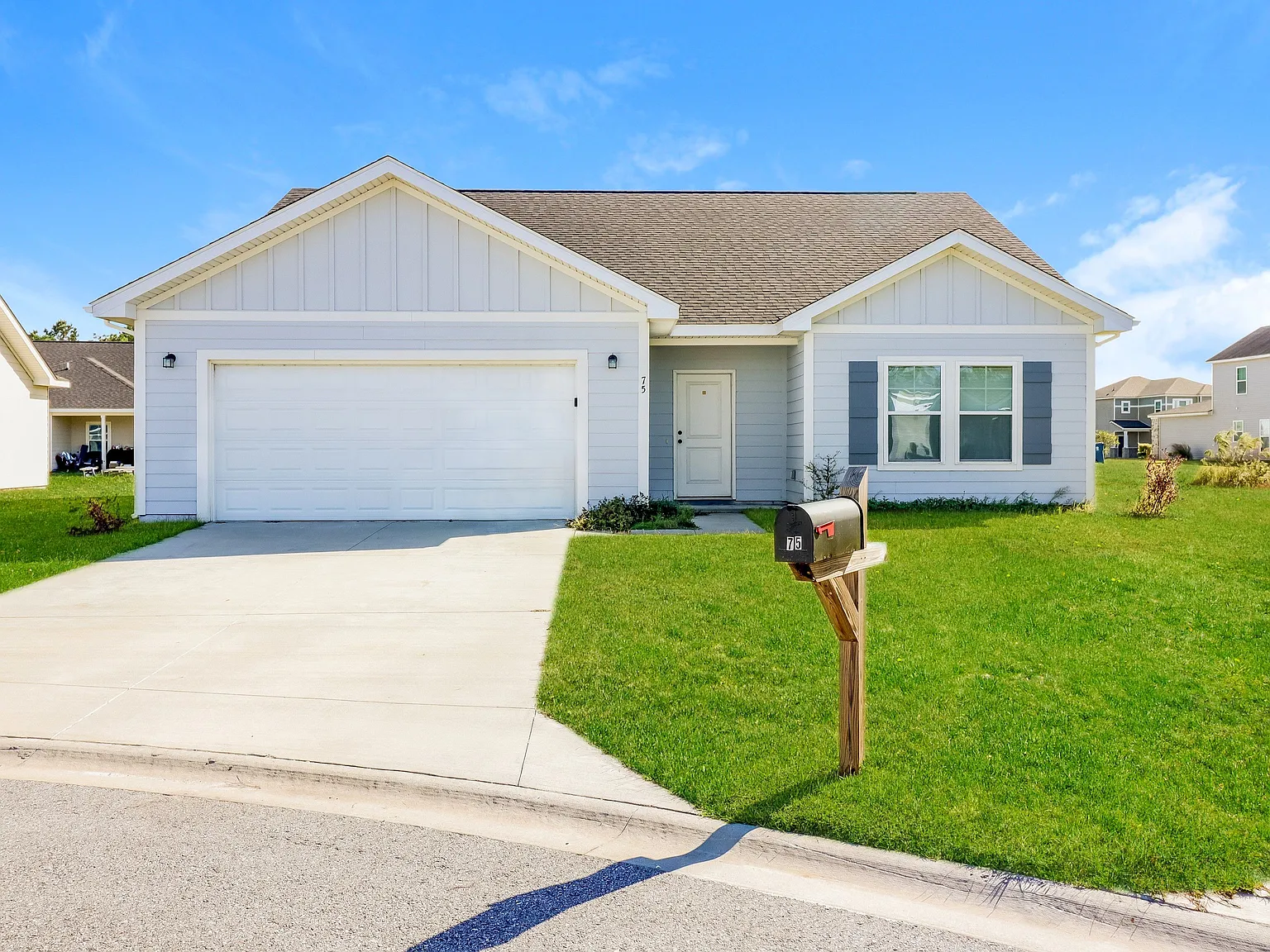 3 bed, 2.0 bath, 1631 sqft, $1,950 — Photo 1