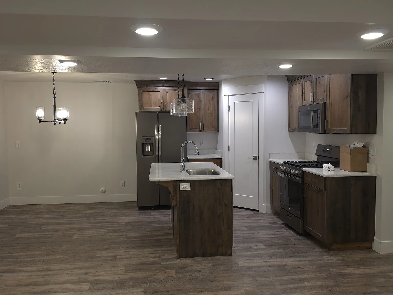 3 bed, 1544 sqft, $1,700 — Photo 1